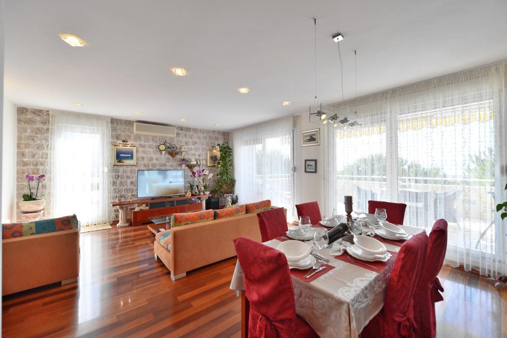 Luxury Seaside Apartment Split Værelse billede